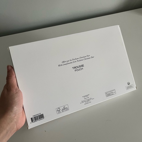 Dior Beauty Plan De Paris Cosmetic Pouch - Picture 3 of 10